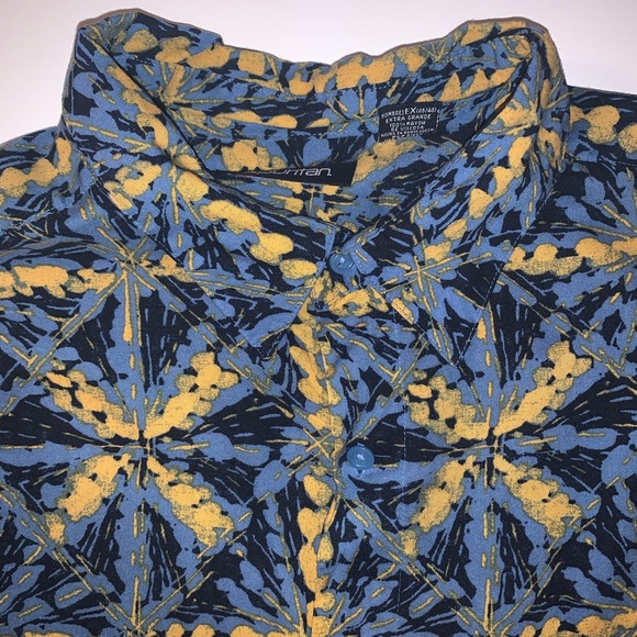 Cropped button down - Picture 3 of 3